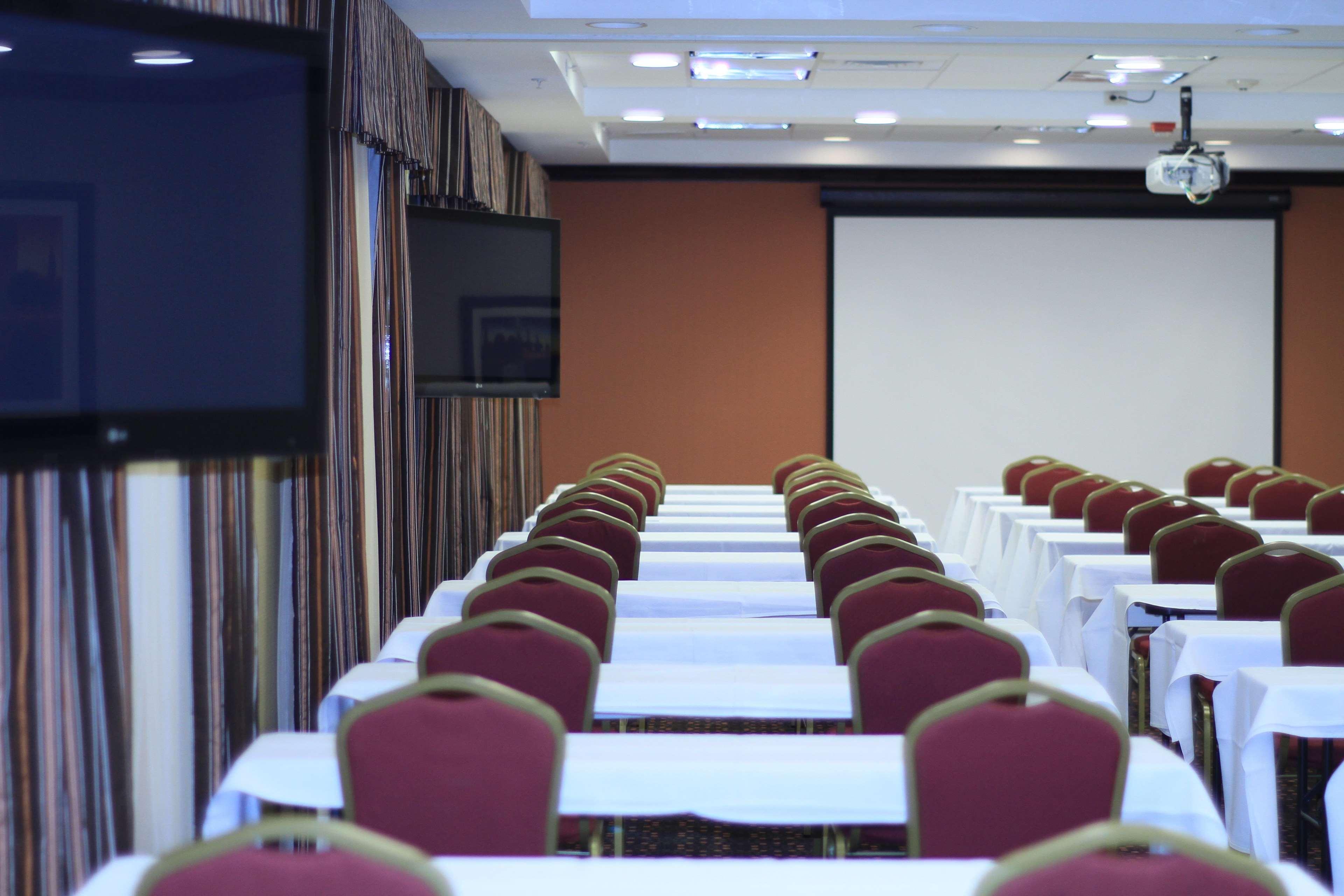 Hampton Inn & Suites Фолсом Удобства фото