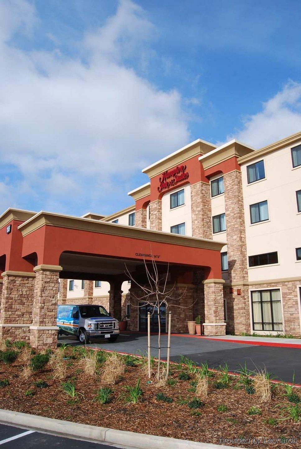 Hampton Inn & Suites Фолсом Экстерьер фото